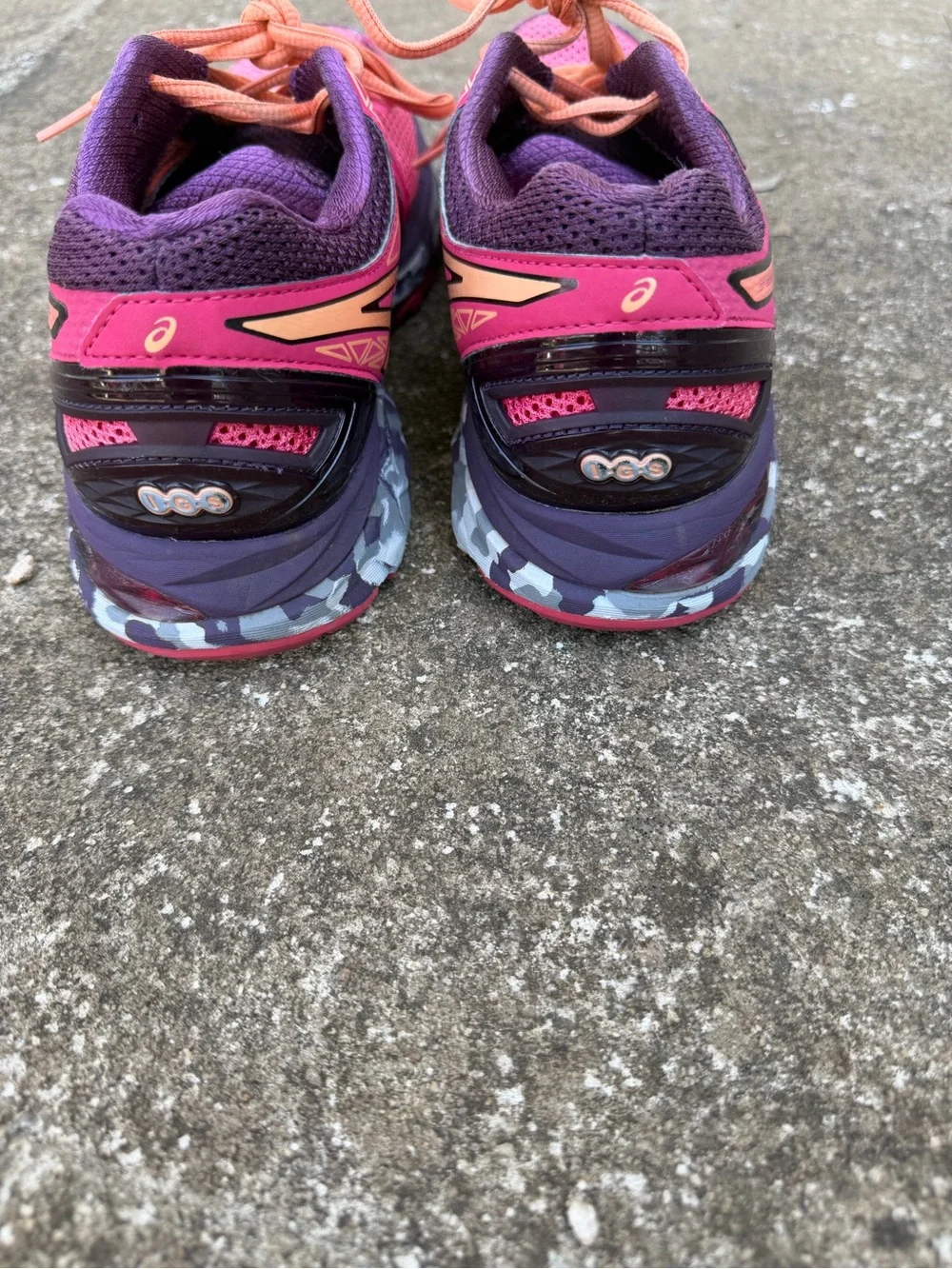 ASICS GT-2000 4 Women’s Running Shoes – Size 9